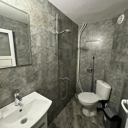 ゲストハウス Ivan バンスコ