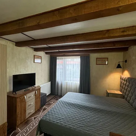 Ivan Guest house *